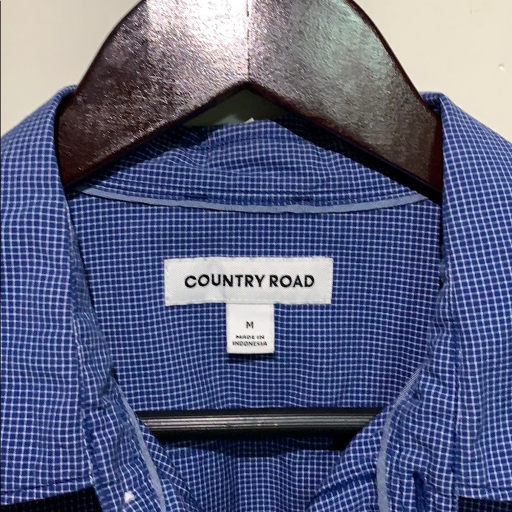 Country Road Casual Dress Shirt (Size M) - Picture 2 of 3